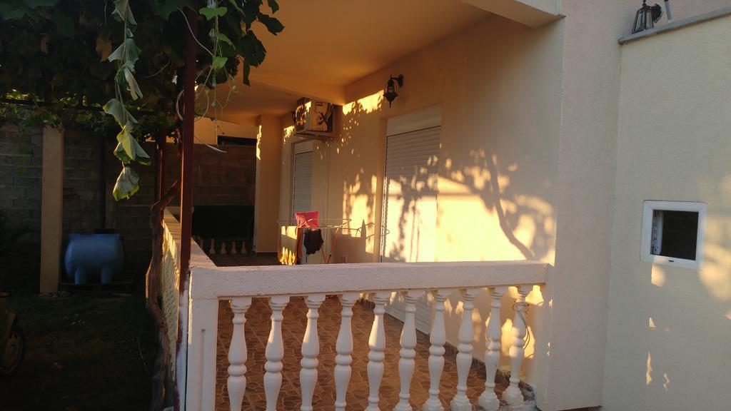 Apartman Any Bar Exterior photo